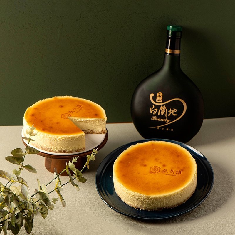 【久久津】白蘭地乳酪蛋糕6吋(附愛心蠟燭1+花朵盤叉組1+蛋糕刀1) - 蛋糕/甜點 - 其他材質 