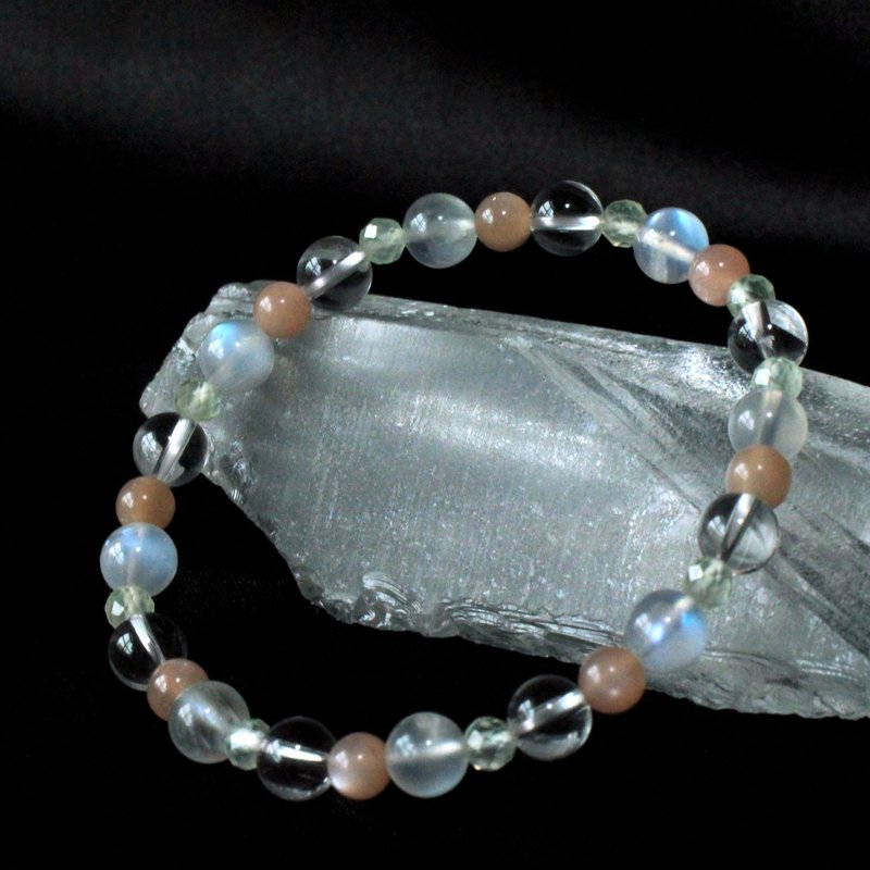 Blue moonstone | Stone| White crystal | Stone| Stabilize mood | Help people | Bring wealth | Crystal bracelet - สร้อยข้อมือ - คริสตัล หลากหลายสี