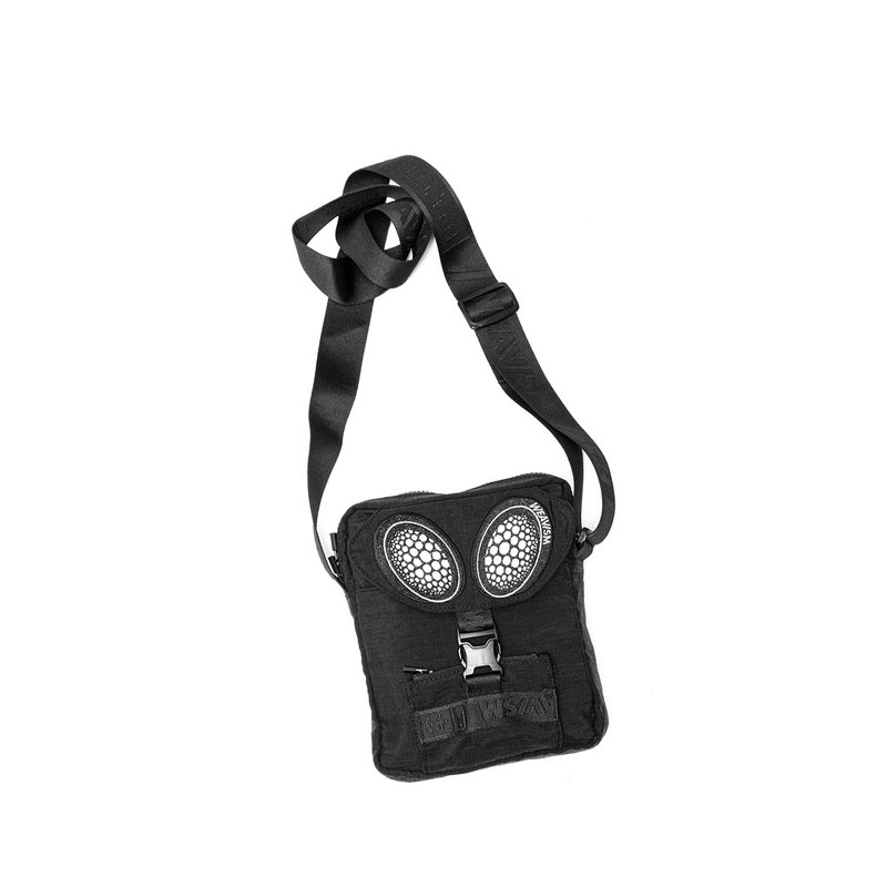 Insect Head Reflective Functional Bag-Black - กระเป๋าแมสเซนเจอร์ - วัสดุกันนำ้ สีดำ