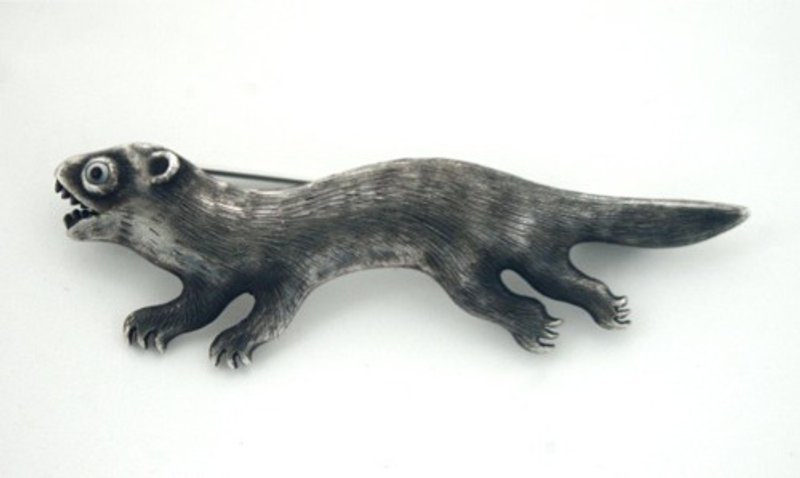 Pinkoi 代購 - 黃鼠狼胸針 - 胸針 - 其他金屬 
