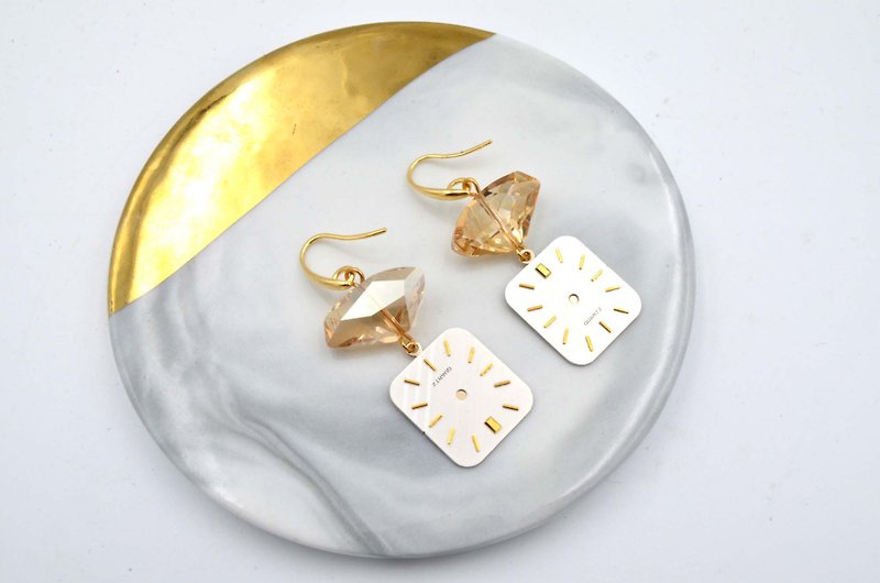 Camel Swarovski Crystal with Vintage Dial Earrings - ต่างหู - โลหะ สีส้ม
