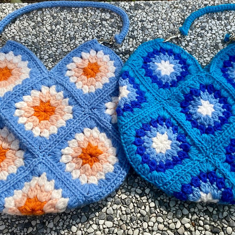 Tile retro round handbag/round bag/grandmother pattern/tile/wenqing/blue bag - Handbags & Totes - Other Man-Made Fibers Blue
