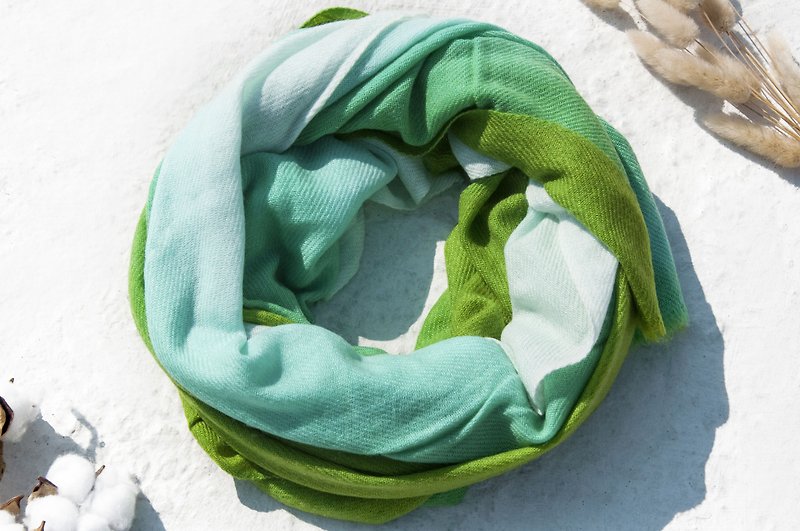 Cashmere Cashmere / Cashmere Scarf / Pure Wool Scarf Shawl / Ring Velvet Shawl-Green Gradation - Knit Scarves & Wraps - Wool Green