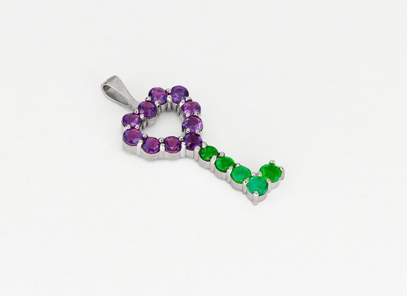 14k gold Key pendant with round amethysts. - 項鍊 - 貴金屬 金色