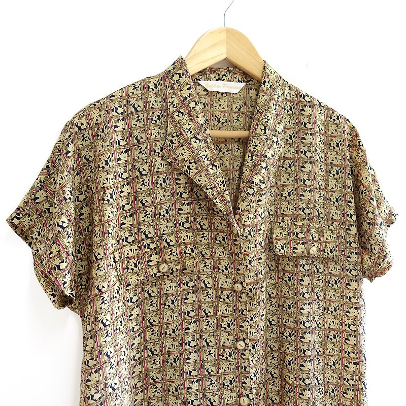 │Slowly│Painting - vintage shirt │vintage. Retro. Literature - เสื้อเชิ้ตผู้หญิง - เส้นใยสังเคราะห์ หลากหลายสี