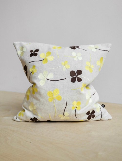 Fine Little Day 北歐設計師款 - 刺繡抱枕套 CLOVER ,YELLOW 四葉草幸運草