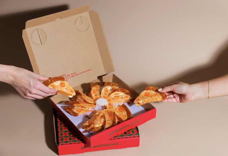 Crispy Meow-zzarella Pizza Clip - เครื่องประดับผม - พลาสติก 