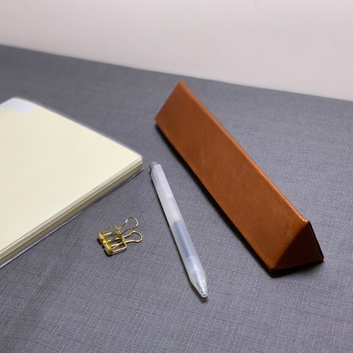 OURS Leather Craft 【筆盒筆袋】三角形真皮筆盒