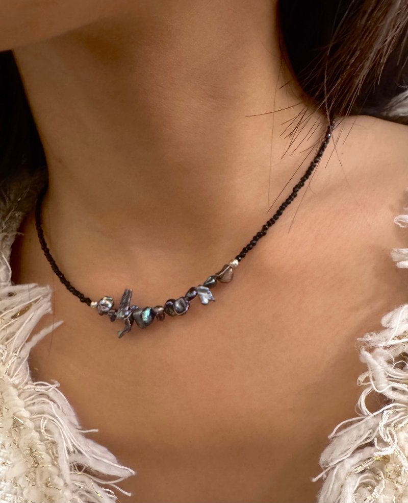 鳶尾花。妖紫 黑珍珠 巴洛克珍珠 珍珠 花瓣 項鏈 黑尖金石 項鏈 - 項鍊 - 珍珠 紫色