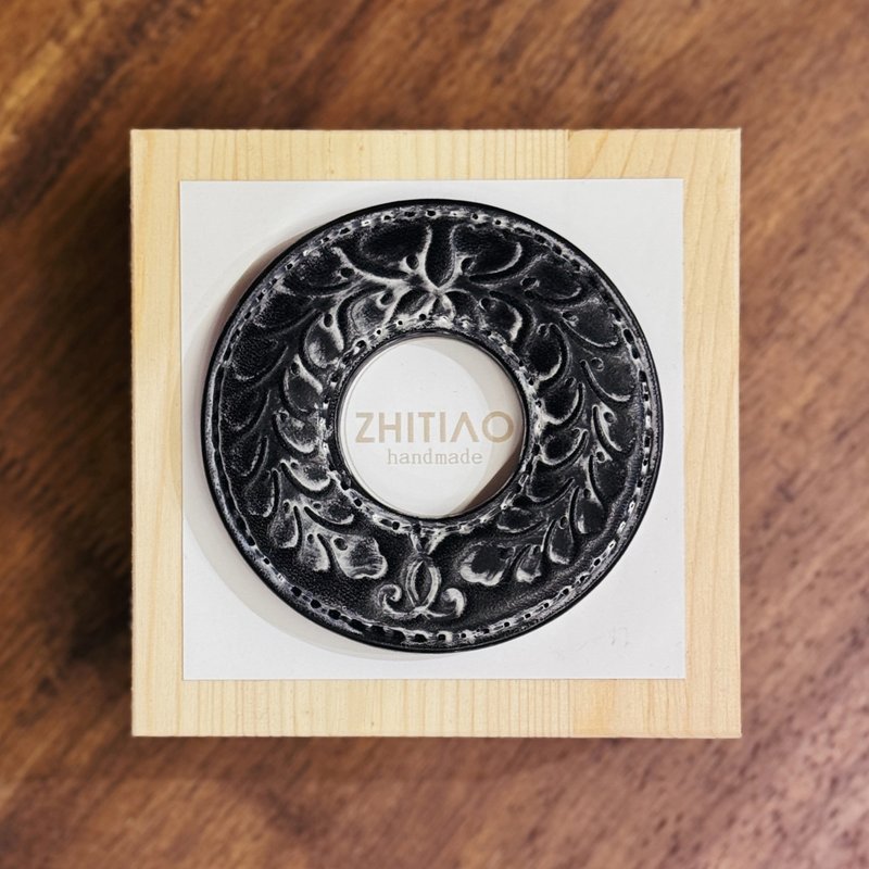 原創手工製作牛皮劍道刀鐔 隱秘之境 黑霧蠟 劍鍔 Tsuba - 運動配件 - 真皮 黑色