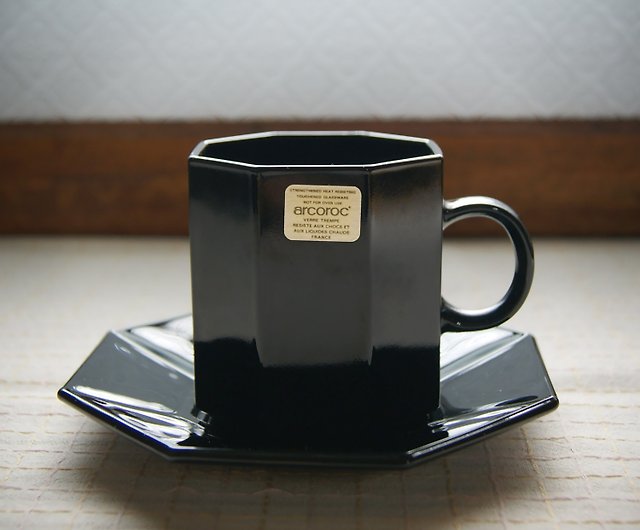 初期のアルコロックコーヒーカップとソーサーセット-八角形の黒（食器