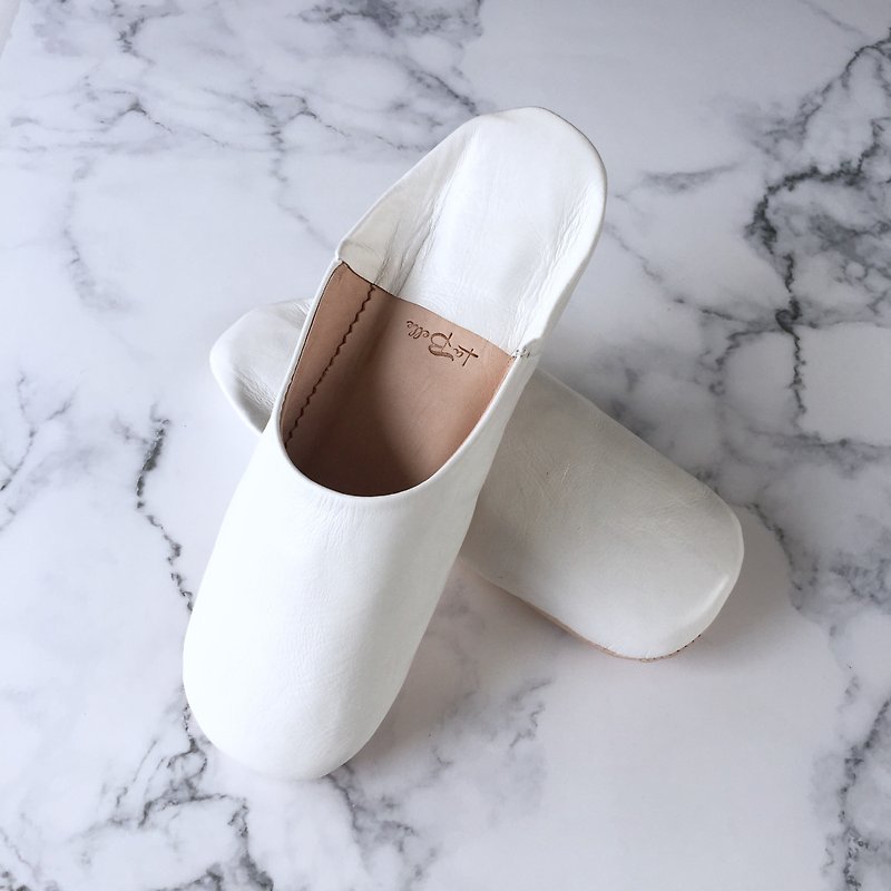 Beautiful simple babouche (slippers) white men - Indoor Slippers - Genuine Leather White