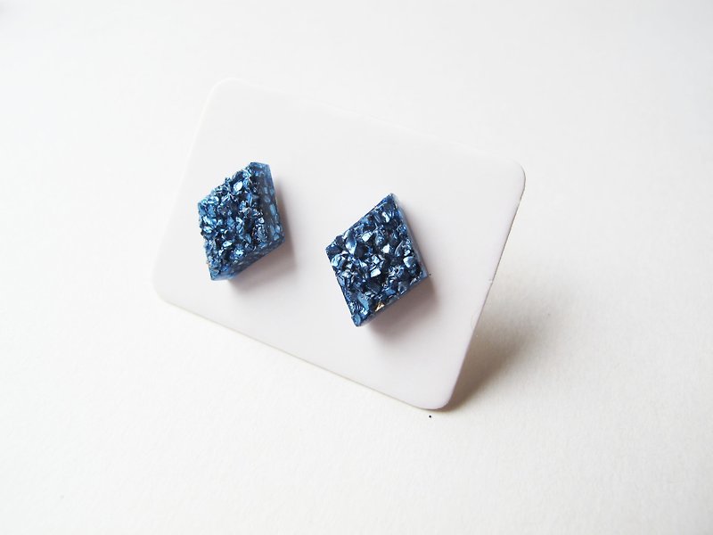  Rosy Garden Blue rocks chip resin earrings - ต่างหู - วัสดุอื่นๆ สีม่วง
