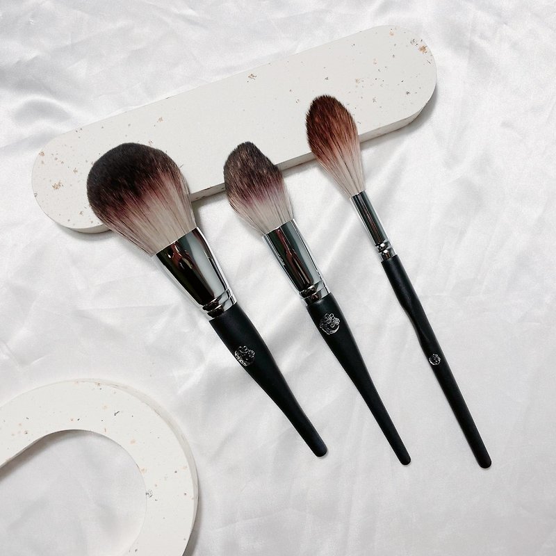 [Ainoqi] Yanmu Series (powder brush/blush brush) makeup brush - อุปกรณ์แต่งหน้า/กระจก/หวี - วัสดุอื่นๆ ขาว