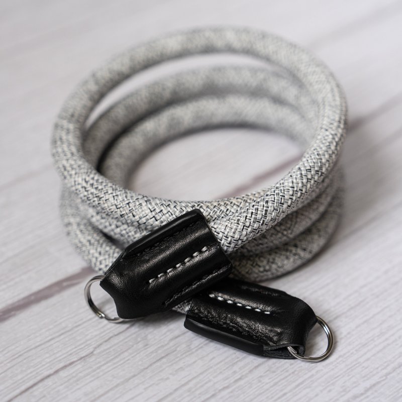 Rope Camera Strap HandMade Flower White Black 10mm CSC-FWHB - ขาตั้งกล้อง - หนังแท้ ขาว