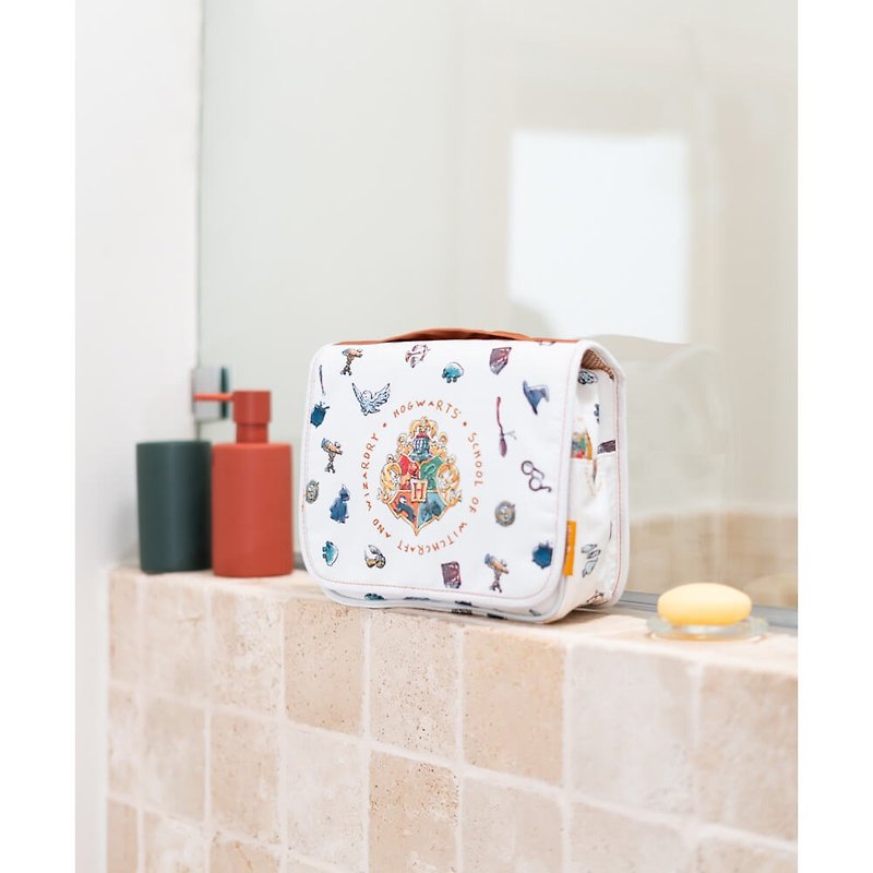 【Lepoter】Travel special cosmetic bag / HARRY POTTER - Luggage & Luggage Covers - Waterproof Material White