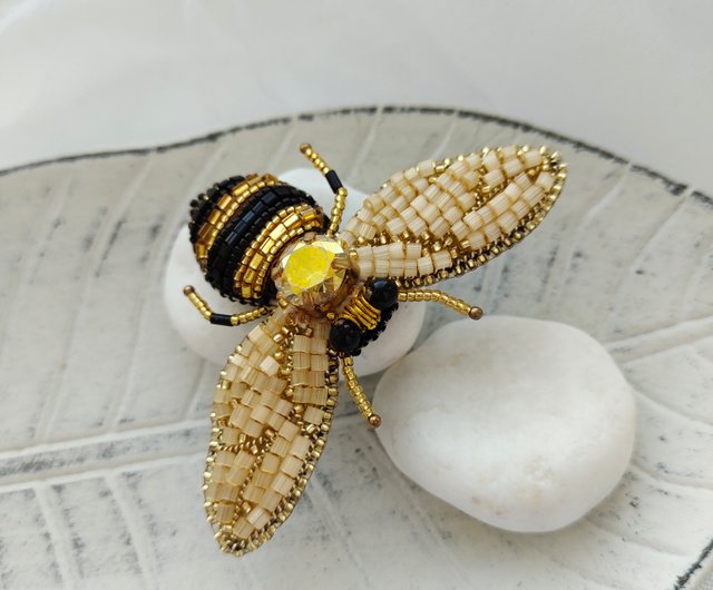 Beaded brooch bee with crown, gold bee brooch pin - Inspire Uplift