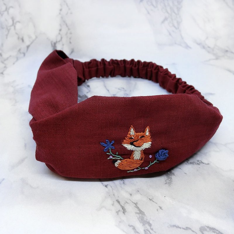 [Shell Art] 100% Handmade Embroidered Headband with Fox and Rose - ที่คาดผม - ผ้าฝ้าย/ผ้าลินิน สีแดง