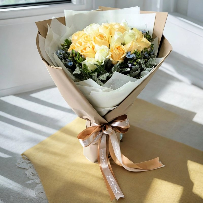 Flower Bouquet (24 stems of Champagne Roses & White Roses) GF00183 - ตกแต่งต้นไม้ - พืช/ดอกไม้ 
