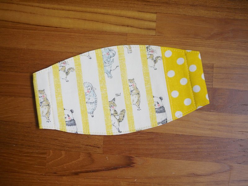 Hand-made custom = hand-made mask = animal hide-and-seek = warm sun yellow = dot stitching = Japanese fabric - หน้ากาก - ผ้าฝ้าย/ผ้าลินิน สีเหลือง