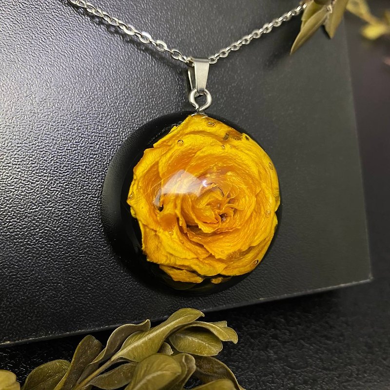 Real Rose Necklace, Real Rose Pendant, Rosebud Necklace, Rose Terrarium, Flower - Necklaces - Resin Yellow