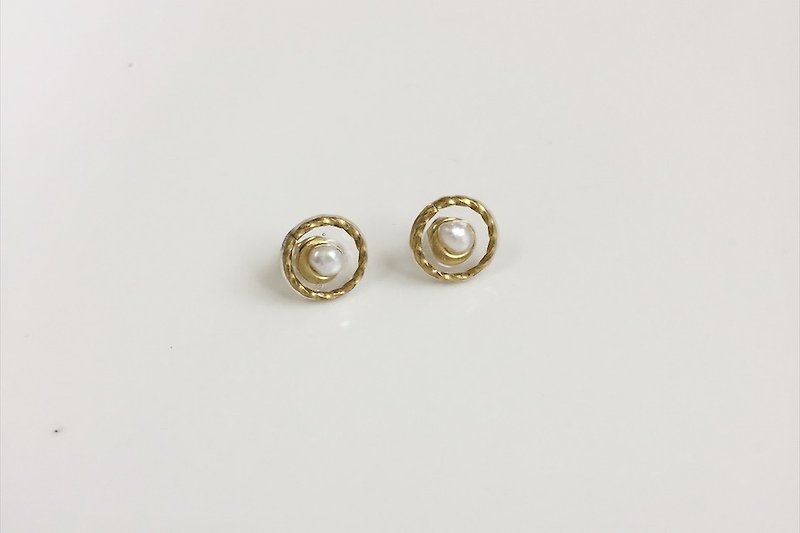 小麻花辮  珍珠黃銅造型耳環 - 耳環/耳夾 - 其他金屬 金色