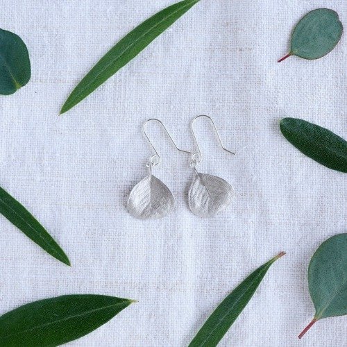 Eucalyptus small leaf earrings [EP074SV]