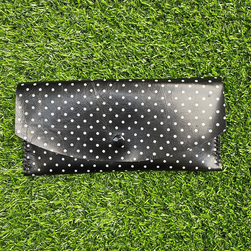 Black background and white dots sheepskin, very thin, no printing, simple long clip, birthday gift, no printing, minimalist style, Valentine&#39;s Day