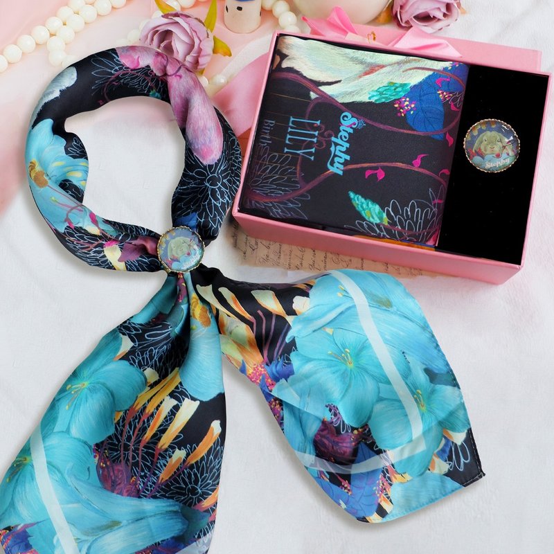 [Silk Scarf Gift Box] Cute Rabbit Lily Silk Scarf + Pure Copper Gold-plated Three-ring Silk Scarf Buckle Premium Gift Box Set - Scarves - Silk 