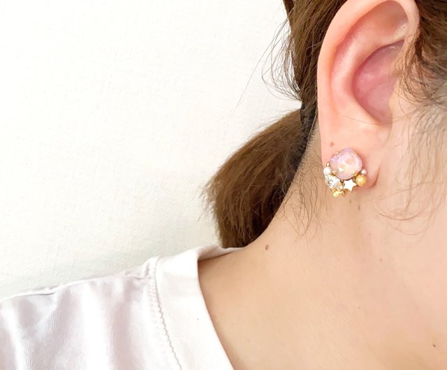 低価格 夕暮れのビジューイヤリング、ピアス pink chourina ショップ - アクセサリー