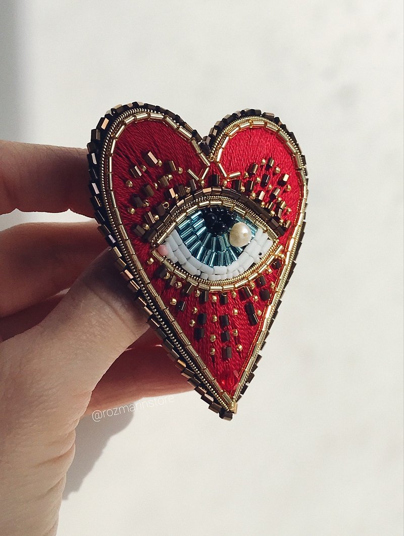 Brooch Heart Eye Handmade Embroidered Boho Brooch, Beaded heart Jewelry - Brooches - Thread Red