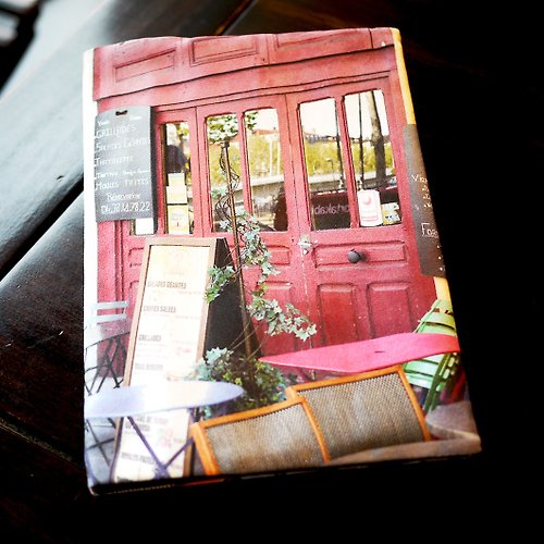 Chez Némo尼莫家 【好好去旅行】風景書衣：紫色咖啡館 彩色椅子與你