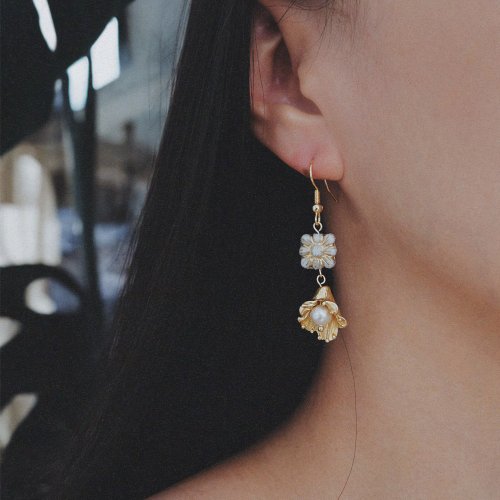 老馬利 耳環 | Gilded Pearl Lily 金燦珍珠百合