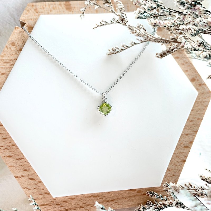 Olive Stone 925 sterling silver necklace simple style - Necklaces - Gemstone Silver