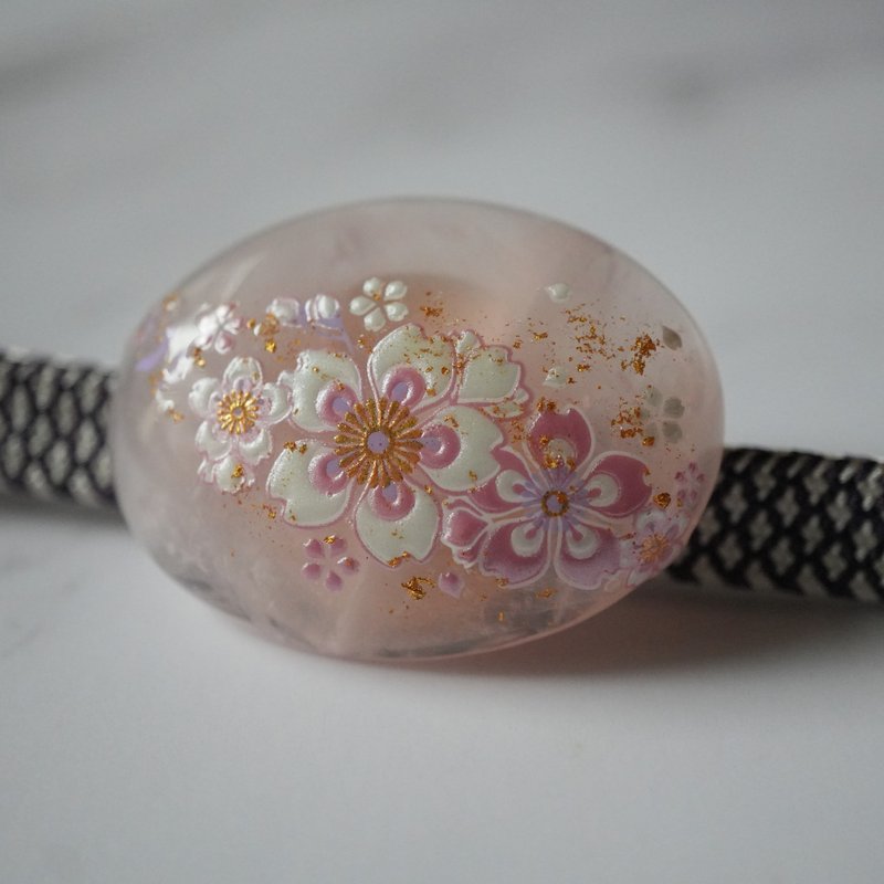 天然石ローズクォーツと桜の帯留め　ブローチ　ポニーフック - その他 - 宝石 ピンク