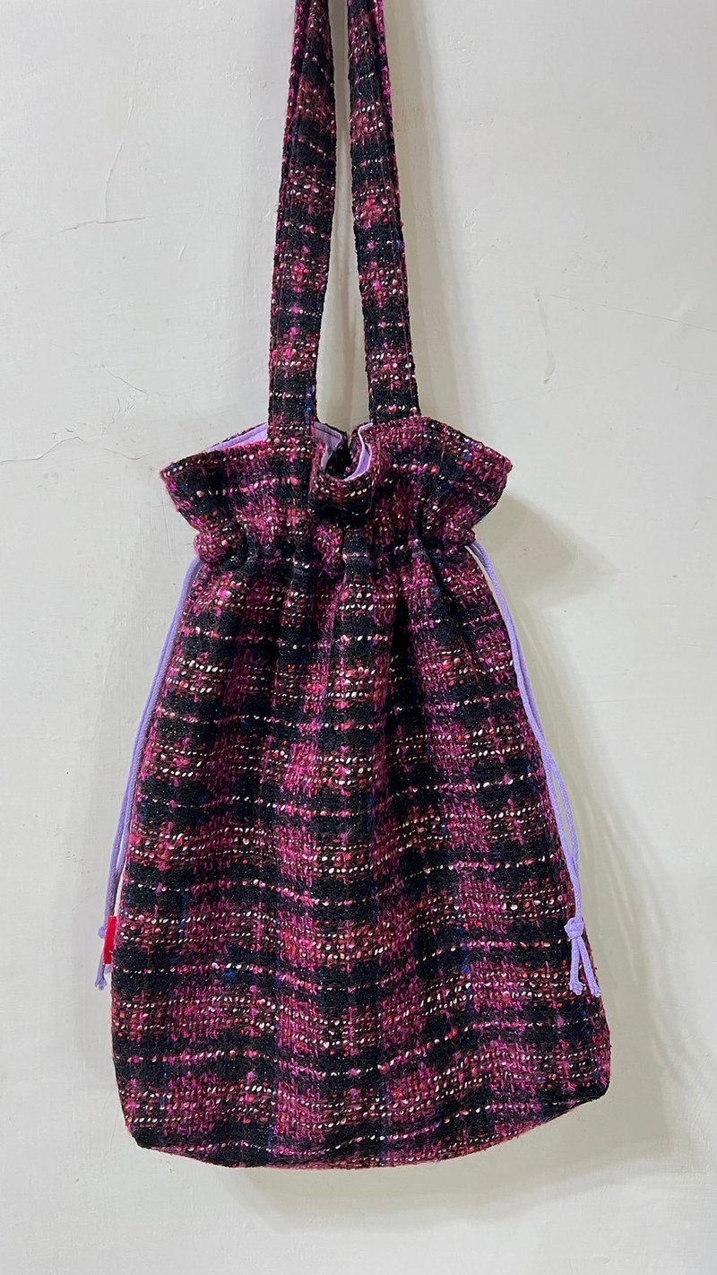 From2j4手工布包_花路肩背包(蘇格蘭紋軟呢布) - 側背包/斜背包 - 棉．麻 紫色