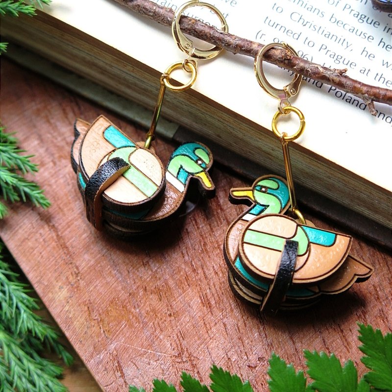 Wooden dangle earring teal - ต่างหู - ไม้ สีเขียว