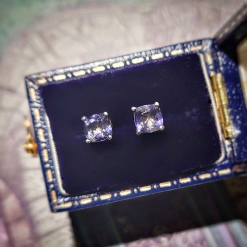Tamasii Jewellery 枕形堇青石電鍍18K白金純銀耳環