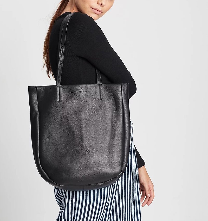Appointed Handbag / Black - Clutch Bags - Genuine Leather Black