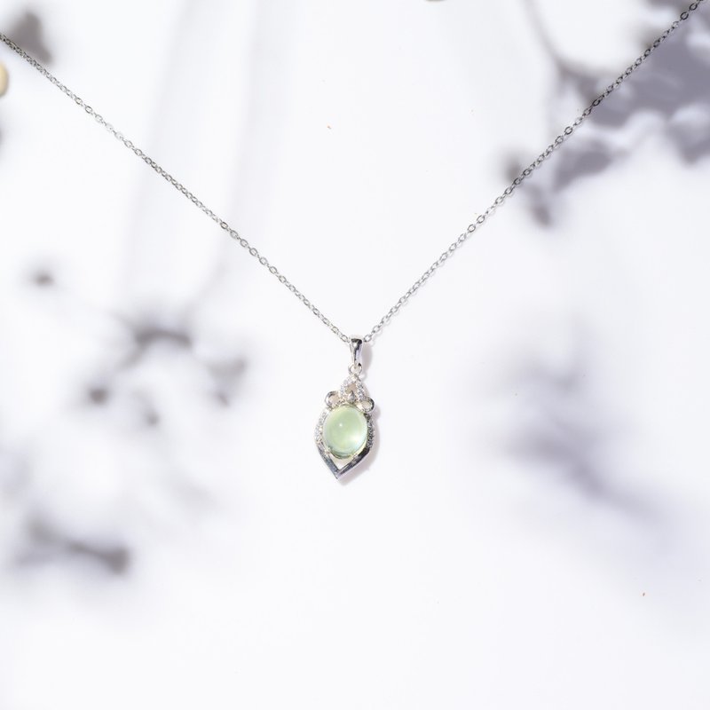 Summer Fruit | Grape Stone Heart Chakra Thinking Clear Gemstone Necklace 925 Sterling Silver HH29-91 - Necklaces - Semi-Precious Stones Green