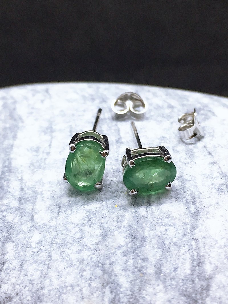 Emerald Ear Stud Made in India 92.5% Silver - ต่างหู - เครื่องเพชรพลอย 
