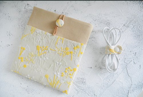 虛室手製 刺繡花草 黃色系 kobo電子書閱讀器保護套 Kindle包 防水抗震