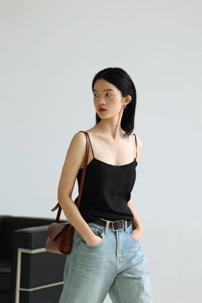 3rd Italian acetate spaghetti strap camisole - เสื้อกั๊กผู้หญิง - วัสดุอื่นๆ 