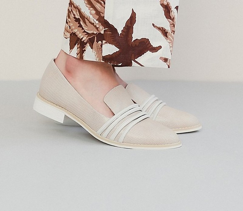 Horizontal thin round leather minimalist shoes with beige - รองเท้าส้นสูง - หนังแท้ สีกากี