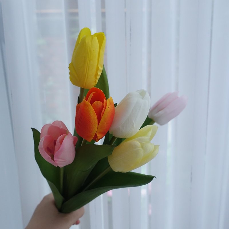 Realistic Moisturizing Tulip Small Bouquet High Quality Realistic Bouquet