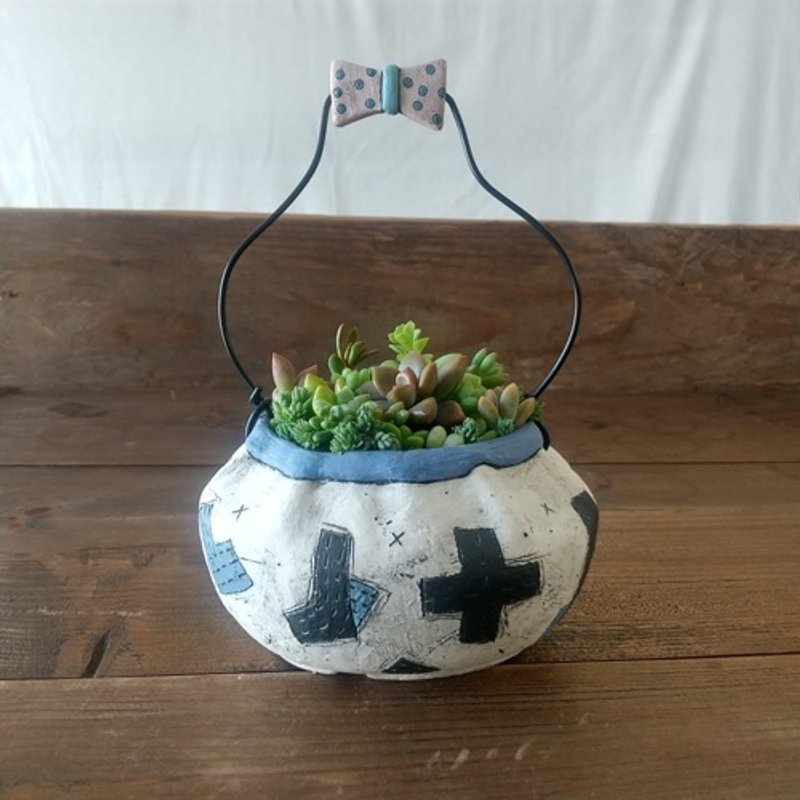 Basket-shaped flowerpot, blue - ตกแต่งต้นไม้ - ดินเผา สีน้ำเงิน