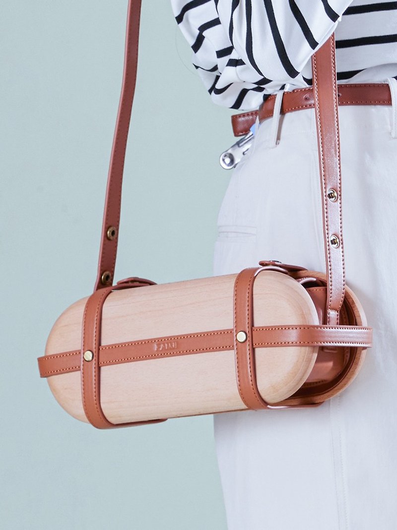 New product original design exclusive design sense designer niche high-end sense bag - Messenger Bags & Sling Bags - Wood Khaki