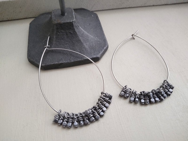 Titanium earrings / glay - Earrings & Clip-ons - Other Metals Gray