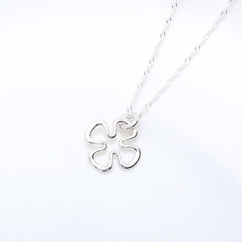 Infinity Happiness Clover s925 sterling silver necklace Valentine's Day gift - Collar Necklaces - Sterling Silver Silver