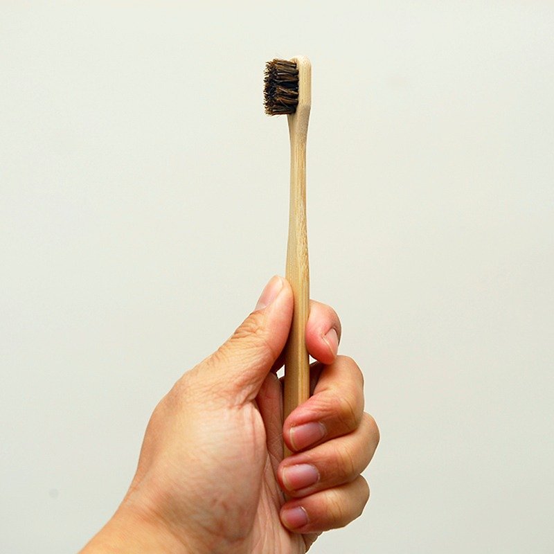 Bamboo toothbrush strength - strength horsehair brush (two groups) - อื่นๆ - ไม้ไผ่ สีทอง
